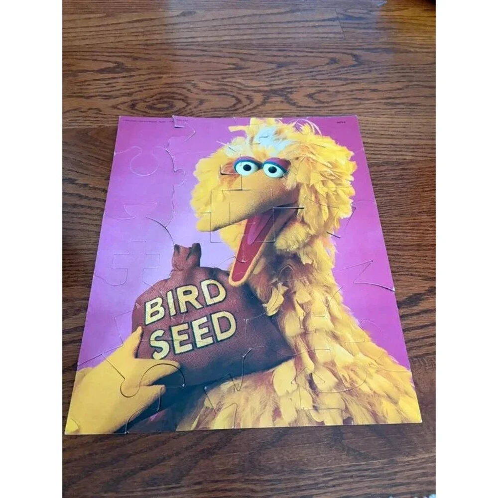 Sesame Street muppets big bird 24 piece all pieces present dated 1976